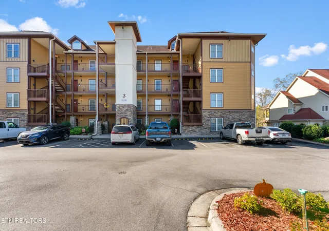Photo 3 of Condo for sale at 527 River Pl Way #334, Sevierville, TN 37862 | MLS# 3626839 | Listing updated on 2026-10-26