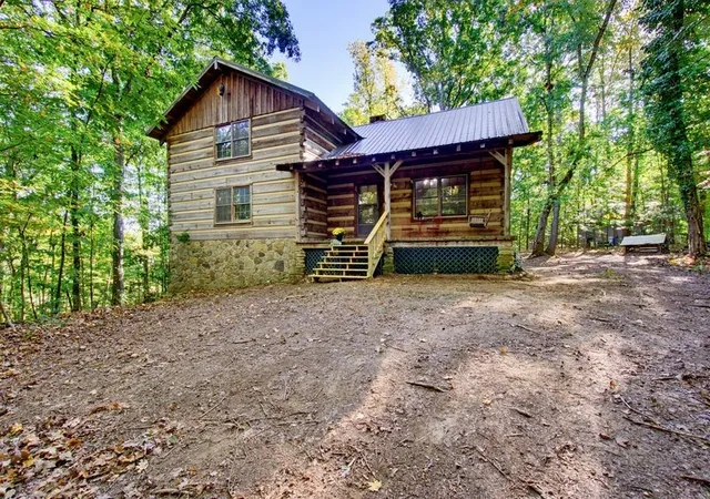 Photo 1 of Single family home for sale at 5208 Frontage Rd NW, Cleveland, TN 37312 | MLS# 3628845 | Listing updated on 2026-10-30