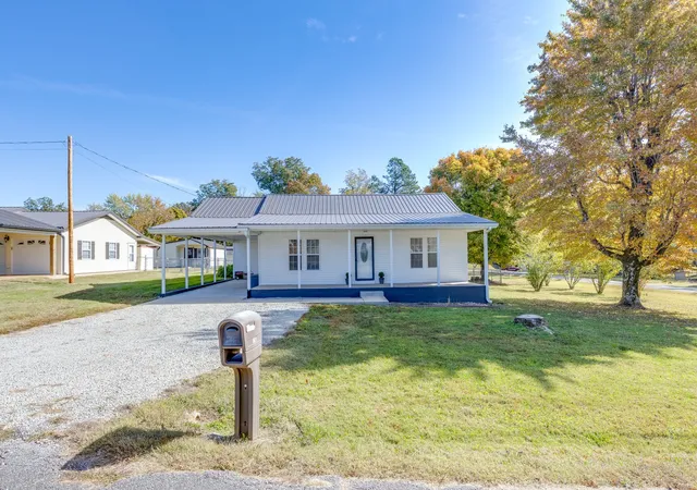Photo 1 of Single family home for sale at 185 Totty Dr, Hohenwald, TN 38462 | MLS# 3628308 | Listing updated on 2026-10-29