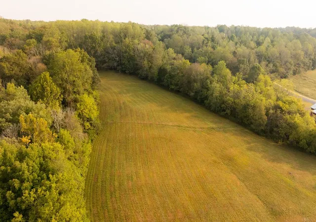 Photo 1 of House for sale at 5956 N Lick Crk Rd, Franklin, TN 37064 | MLS# 3627133 | Listing updated on 2026-10-28