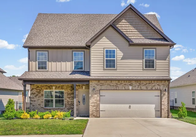 Photo 1 of Single family home for sale at 521 Castle Pinckney Ln, Clarksville, TN 37042 | MLS# 3626946 | Listing updated on 2026-10-26