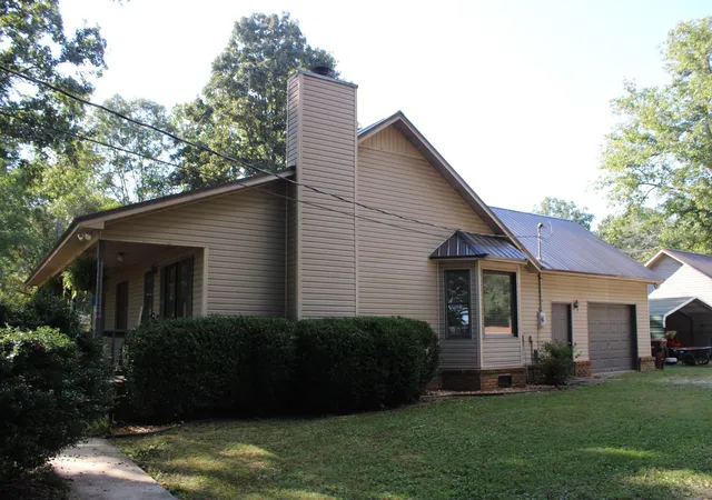 Photo 3 of Single family home for sale at 22201 New Garden Rd, Elkmont, AL 35620 | MLS# 3627019 | Listing updated on 2026-10-26