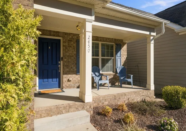 Photo 2 of Single family home for sale at 2450 Arden Village Dr, Columbia, TN 38401 | MLS# 3627166 | Listing updated on 2026-10-28
