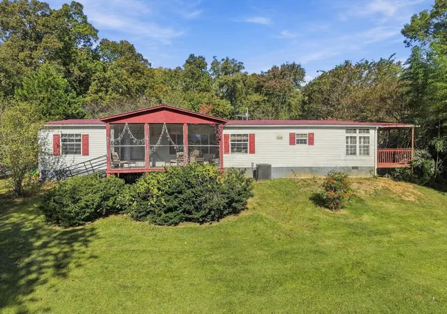 Photo 1 of Manufactured home for sale at 112 County Rd 43, Calhoun, TN 37309 | MLS# 3627025 | Listing updated on 2026-10-29