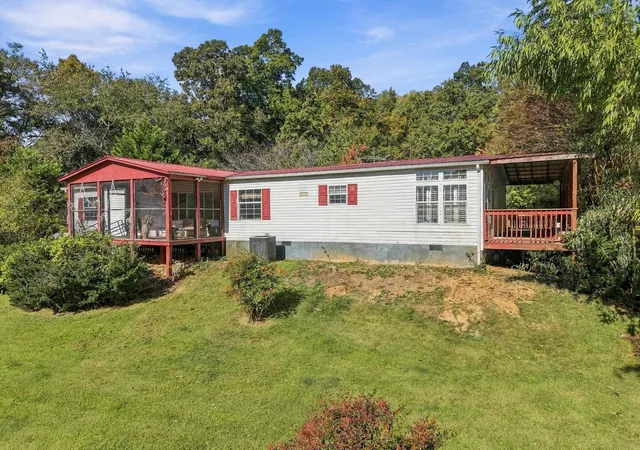 Photo 1 of Manufactured home for sale at 112 County Rd 43, Calhoun, TN 37309 | MLS# 3627025 | Listing updated on 2026-10-29