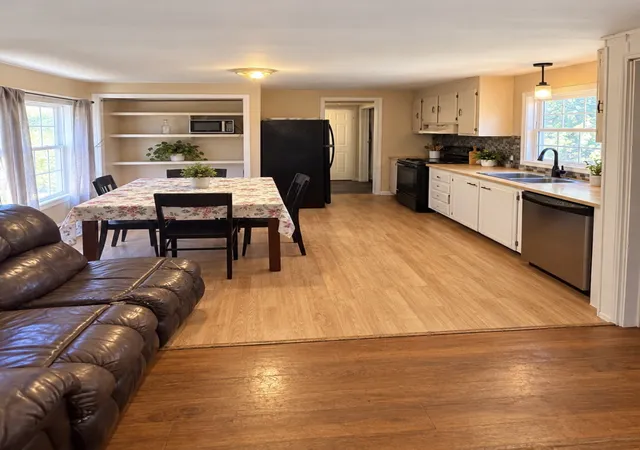 Photo 2 of Manufactured home for sale at 138 Plantation Dr #138, La Vergne, TN 37086 | MLS# 3627105 | Listing updated on 2026-10-29