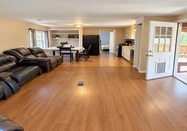 Photo 4 of Manufactured home for sale at 138 Plantation Dr #138, La Vergne, TN 37086 | MLS# 3627105 | Listing updated on 2026-10-29