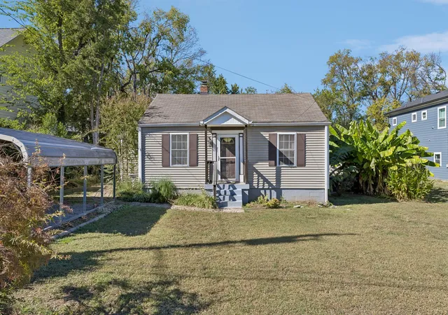 Single family home for sale at 3009 Harlin Dr, Nashville, TN 37211 | MLS# 3628769