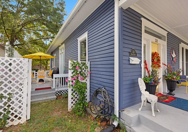 Photo 2 of Single family home for sale at 331 Head St, Paris, TN 38242 | MLS# 3628733 | Listing updated on 2026-10-29