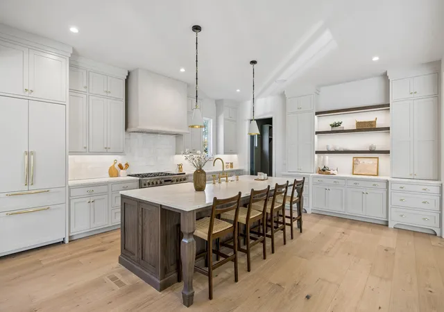 Photo 2 of Mansion for sale at 1133 Maplehurst Ln, Nashville, TN 37204 | MLS# 3627707 | Listing updated on 2026-10-29