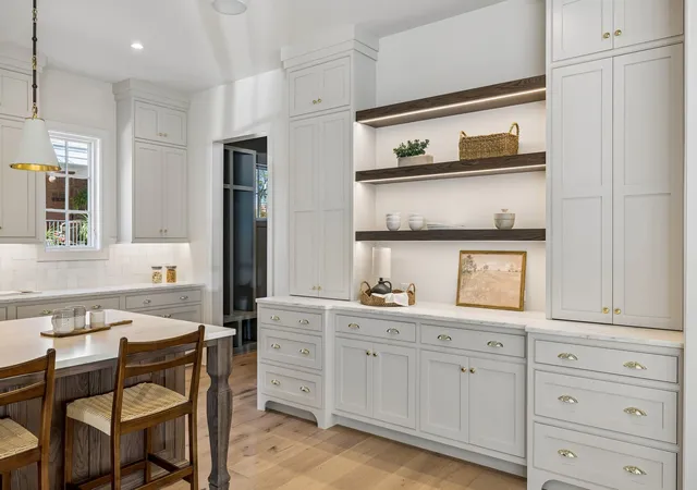 Photo 3 of Mansion for sale at 1133 Maplehurst Ln, Nashville, TN 37204 | MLS# 3627707 | Listing updated on 2026-10-29