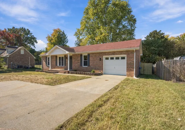 Photo 1 of Single family home for sale at 1204 Peachers Ml Rd, Clarksville, TN 37042 | MLS# 3627176 | Listing updated on 2026-10-29