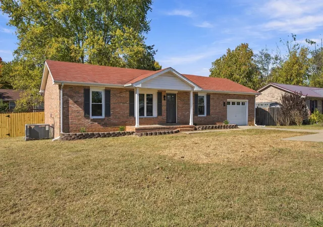 Photo 2 of Single family home for sale at 1204 Peachers Ml Rd, Clarksville, TN 37042 | MLS# 3627176 | Listing updated on 2026-10-29