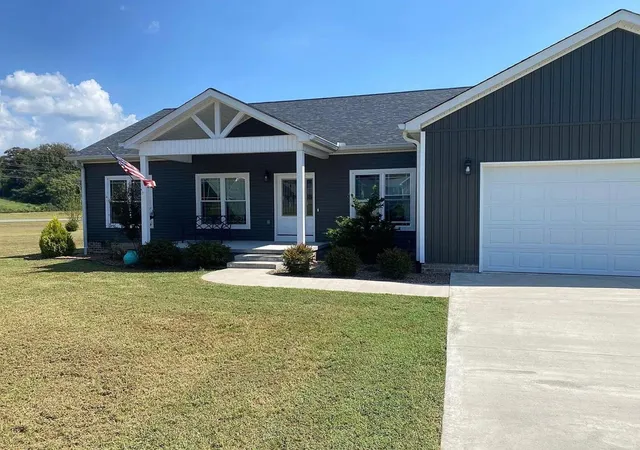 Photo 1 of Single family home for sale at 288 Blackberry Ln, Sparta, TN 38583 | MLS# 3627978 | Listing updated on 2026-10-28