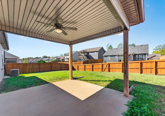 Photo 3 of Single family home for sale at 413 Irish Hills Dr, Clarksville, TN 37042 | MLS# 3629496 | Listing updated on 2026-10-30