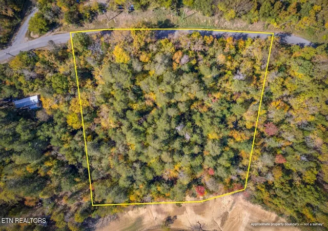 Photo 3 of Land for sale at 24 Buck Horn Rd, Sevierville, TN 37876 | MLS# 3627246 | Listing updated on 2026-10-27