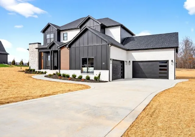 Photo 4 of Single family home for sale at 35 Rustic Pines, Dover, TN 37058 | MLS# 3628080 | Listing updated on 2026-10-28