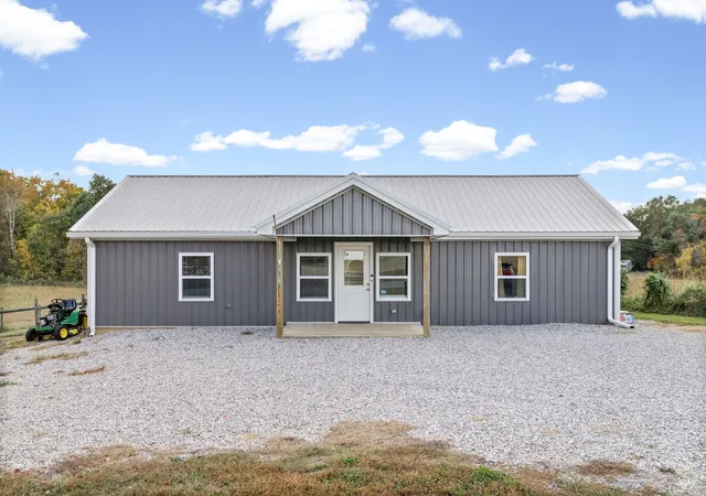 Photo 1 of Single family home for sale at 769 Hardy Rd, Cadiz, KY 42211 | MLS# 3628507 | Listing updated on 2026-10-30