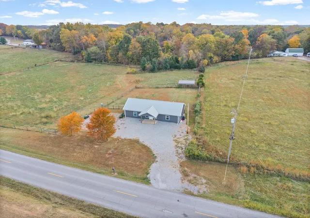 Photo 2 of Single family home for sale at 769 Hardy Rd, Cadiz, KY 42211 | MLS# 3628507 | Listing updated on 2026-10-30