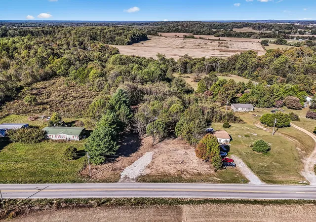Photo 1 of Single family home for sale at 6911 Hillsboro Viola Rd, Manchester, TN 37355 | MLS# 3627824 | Listing updated on 2026-10-29