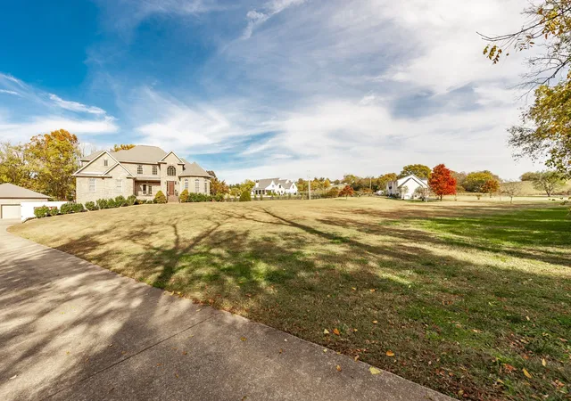 Photo 3 of Single family home for sale at 1678 Liberty Ln, Gallatin, TN 37066 | MLS# 3627578 | Listing updated on 2026-10-30