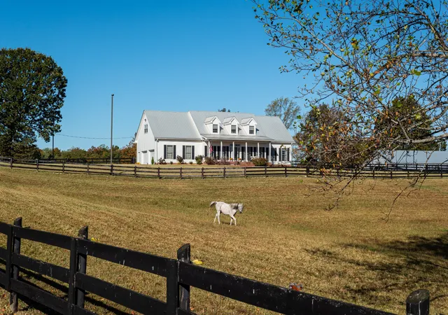Single family home for sale at 885 Southerland Rd, Dickson, TN 37055 | MLS# 3627343