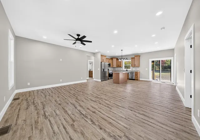Photo 3 of Single family home for sale at 1801 Highland Mountain Rd, Rickman, TN 38580 | MLS# 3628284 | Listing updated on 2026-10-29