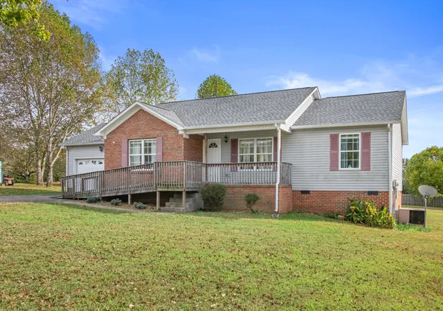 Photo 3 of Single family home for sale at 2020 Summer Ln, Culleoka, TN 38451 | MLS# 3628066 | Listing updated on 2026-10-28