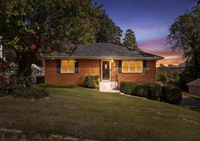 Single family home for sale at 207 W Daytona Dr, Chattanooga, TN 37415 | MLS# 3627323