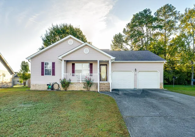 Photo 1 of Single family home for sale at 23 Night Shade Ln, Ringgold, GA 30736 | MLS# 3627411 | Listing updated on 2026-10-29