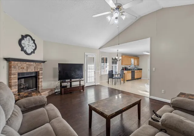 Photo 4 of Single family home for sale at 23 Night Shade Ln, Ringgold, GA 30736 | MLS# 3627411 | Listing updated on 2026-10-29