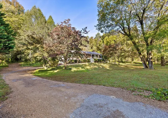 Photo 2 of Single family home for sale at 6419 Grubb Rd, Hixson, TN 37343 | MLS# 3627356 | Listing updated on 2026-10-27