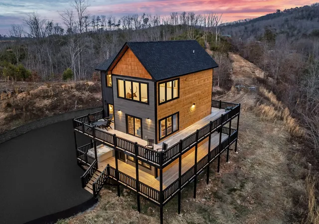 Photo 3 of Single family home for sale at 1279 Upper Middle Crk Rd, Sevierville, TN 37876 | MLS# 3627429 | Listing updated on 2026-10-27
