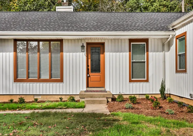 Photo 1 of Single family home for sale at 4460 Ashland City Rd, Clarksville, TN 37043 | MLS# 3627412 | Listing updated on 2026-10-28