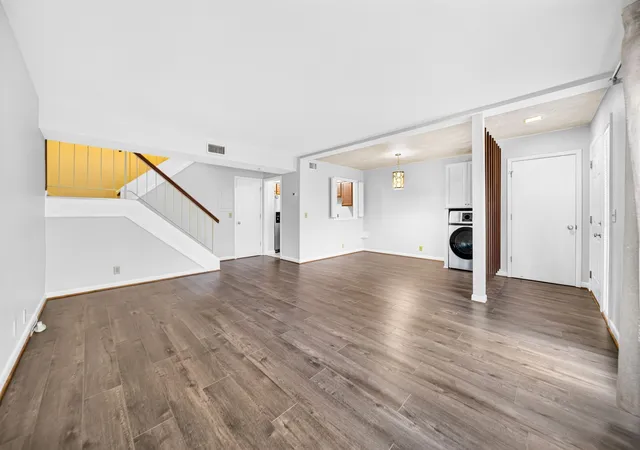 Photo 1 of Townhouse for sale at 2116 Hobbs Rd #G6, Nashville, TN 37215 | MLS# 3627520 | Listing updated on 2026-10-30