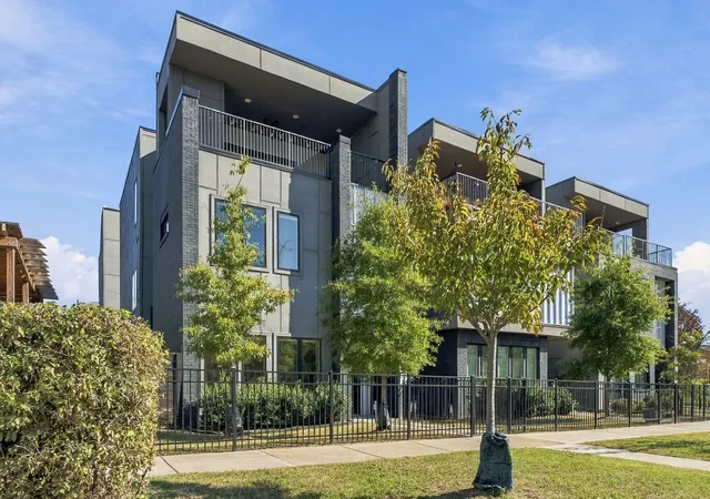 Photo 3 of Single family home for sale at 1400 Arthur Ave #3, Nashville, TN 37208 | MLS# 3628009 | Listing updated on 2026-10-28