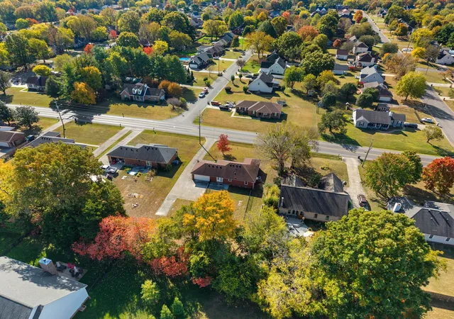 Photo 3 of Single family home for sale at 1326 Haynes Dr, Murfreesboro, TN 37129 | MLS# 3628806 | Listing updated on 2026-10-30