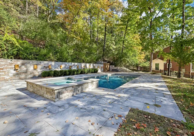 Photo 4 of Single family home for sale at 1310 Otter Crk Rd, Nashville, TN 37215 | MLS# 3627571 | Listing updated on 2026-10-27