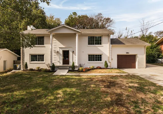 Single family home for sale at 3213 Cynthia Ln, Nashville, TN 37207 | MLS# 3627586