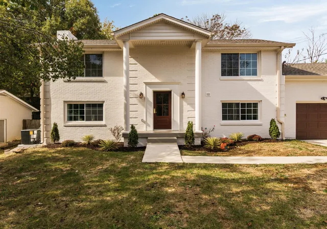 Photo 2 of Single family home for sale at 3213 Cynthia Ln, Nashville, TN 37207 | MLS# 3627586 | Listing updated on 2026-10-30