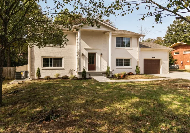 Photo 3 of Single family home for sale at 3213 Cynthia Ln, Nashville, TN 37207 | MLS# 3627586 | Listing updated on 2026-10-30