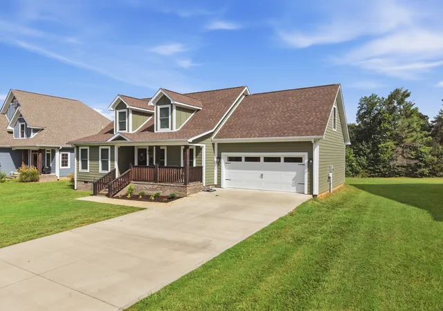 Photo 1 of Single family home for sale at 2555 Bowser Rd, Cookeville, TN 38506 | MLS# 3627597 | Listing updated on 2026-10-27