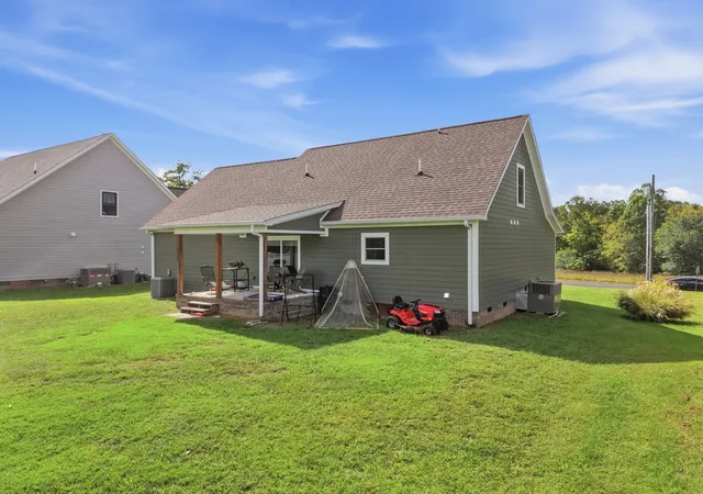 Photo 3 of Single family home for sale at 2555 Bowser Rd, Cookeville, TN 38506 | MLS# 3627597 | Listing updated on 2026-10-27