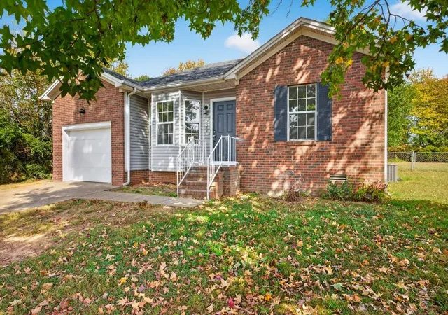 Photo 2 of Single family home for sale at 8631 Swale Ct, Oak Grove, KY 42262 | MLS# 3627639 | Listing updated on 2026-10-30