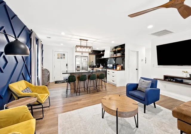Photo 2 of Single family home for sale at 2316 Foster Ave, Nashville, TN 37210 | MLS# 3630044 | Listing updated on 2026-10-31