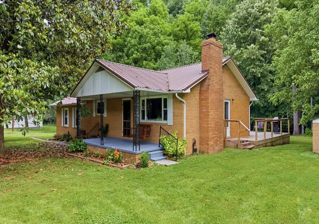 Photo 1 of Single family home for sale at 4124 Big Crk Rd, Hartford, TN 37753 | MLS# 3627663 | Listing updated on 2026-10-28