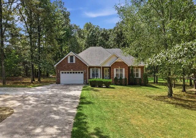 Photo 1 of Single family home for sale at 83 Rutledge Fls Rd, Tullahoma, TN 37388 | MLS# 3628195 | Listing updated on 2026-10-29