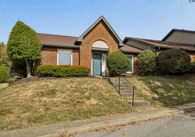 Photo 1 of Condo for sale at 206 Highland Villa Cir, Nashville, TN 37211 | MLS# 3629741 | Listing updated on 2026-10-30