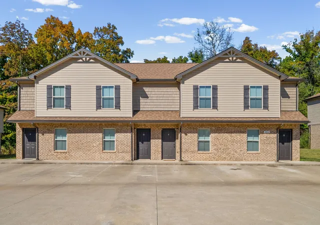 Photo 1 of Multi family home for sale at 267 Smithson Ln, Clarksville, TN 37040 | MLS# 3630056 | Listing updated on 2026-10-31