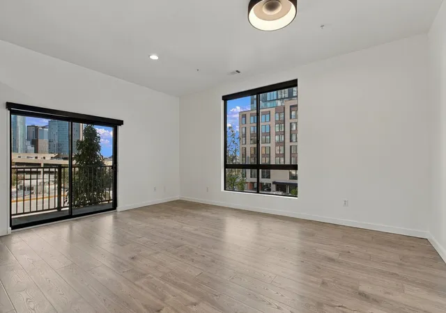 Photo 4 of Condo for sale at 1002 Division St #304, Nashville, TN 37203 | MLS# 3628123 | Listing updated on 2026-10-30